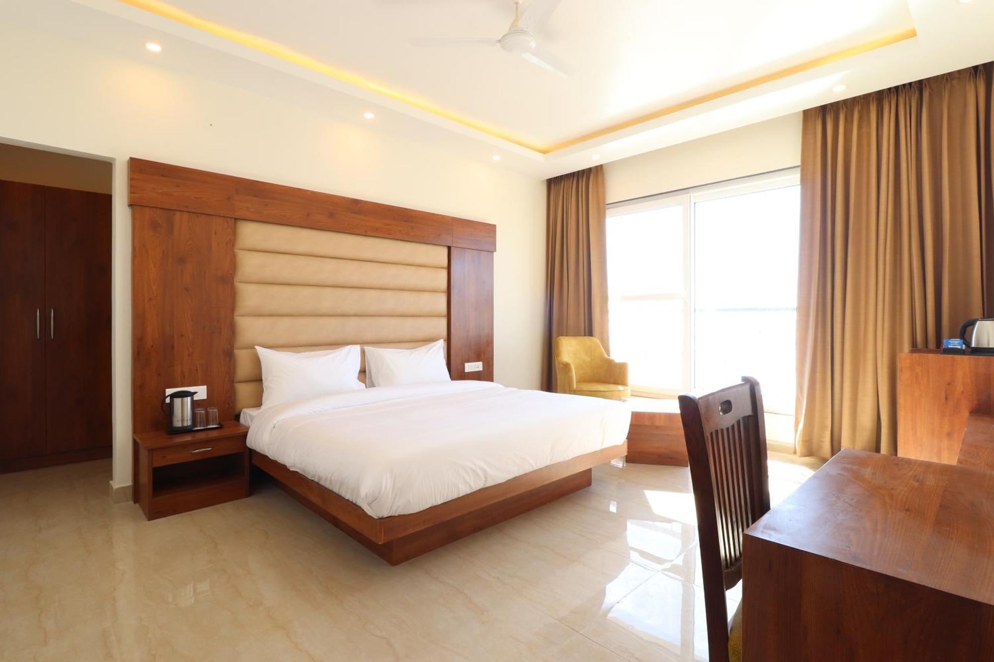 Hotel Mussoorie Heights 德拉敦 外观 照片